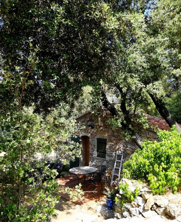 فندق Les Cabanons Sainte Victoire المظهر الخارجي الصورة